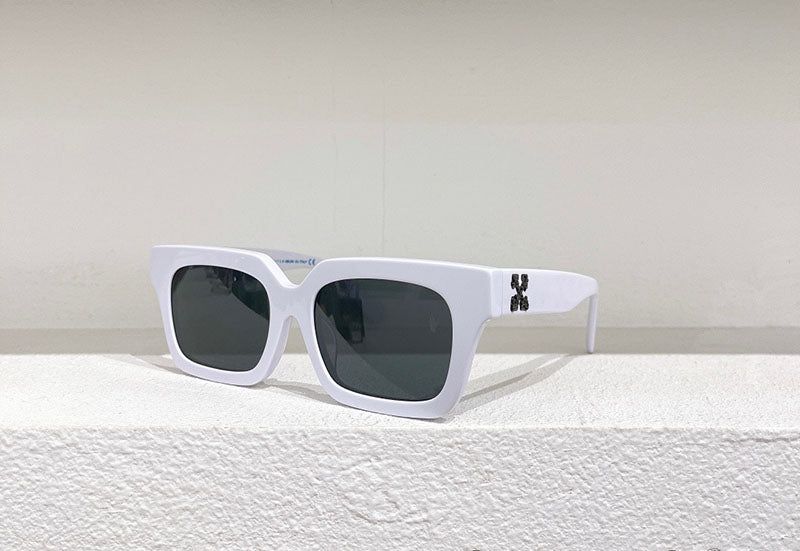 Off-White Rectangular Frame Sunglasses
