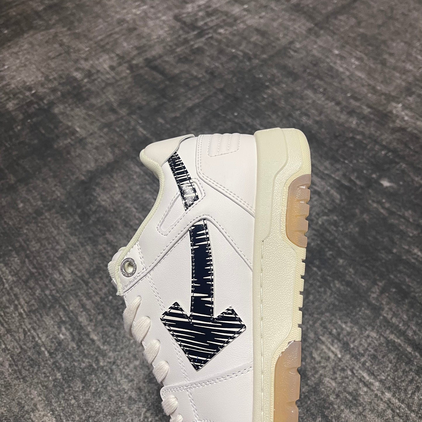 OFF-WHITE OOO Low Tops White Black SS21