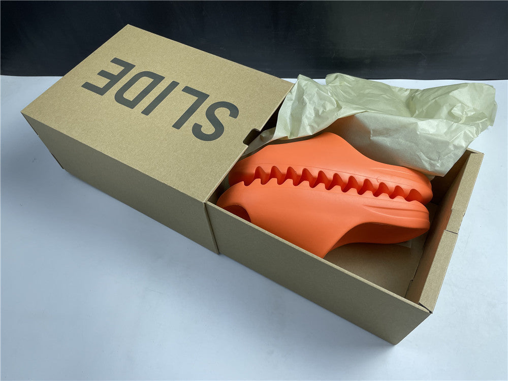 Yeezy Slides 'Orange'