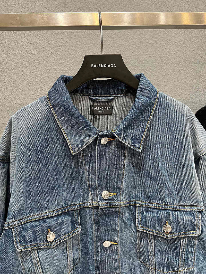 BALENCIAGA SPRAY PAINT LOGO DENIM JACKET Pink