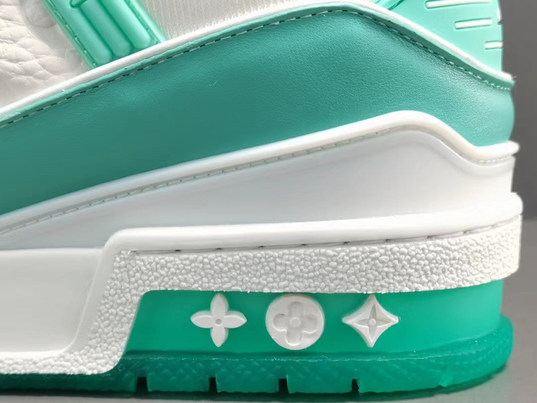 LV Trainer Green White