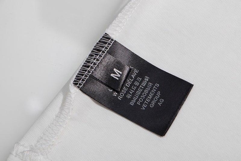 VETEMENTS Hentai T-shirt | White
