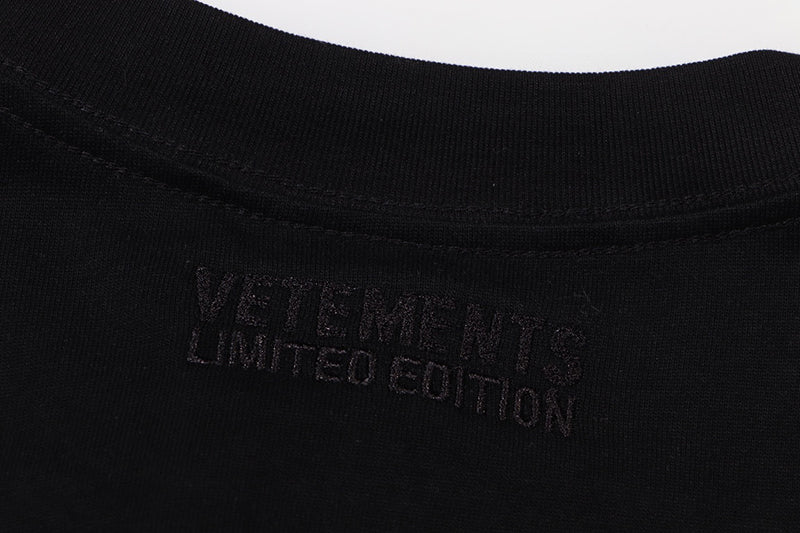 VETEMENTS Vetements Paris T-shirt | Black