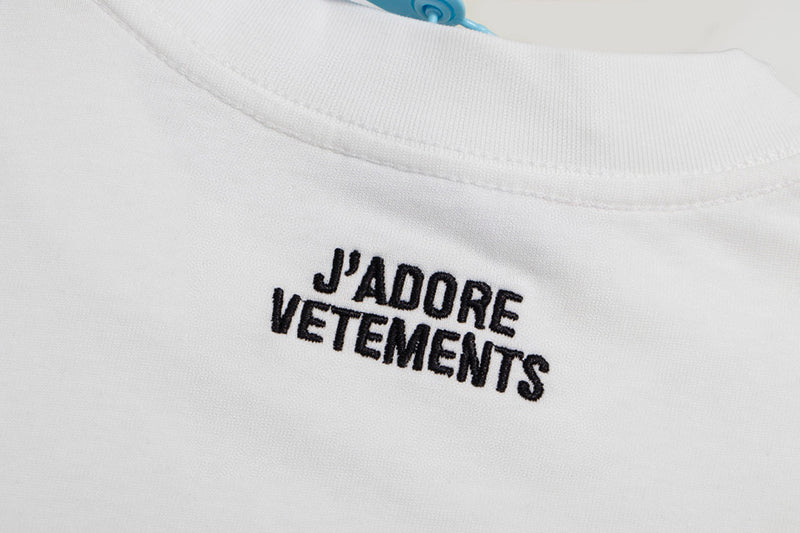 VETEMENTS Hentai T-shirt | White