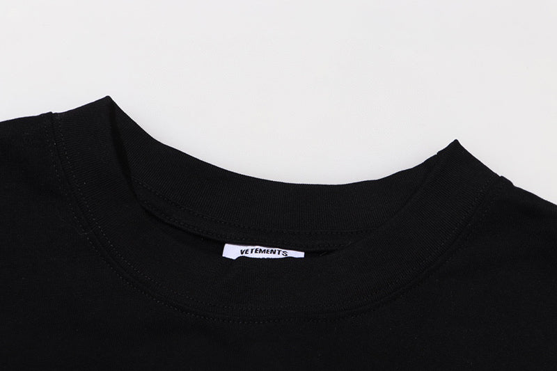 VETEMENTS Vetements Paris T-shirt | Black