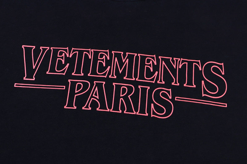 VETEMENTS Vetements Paris T-shirt | Black